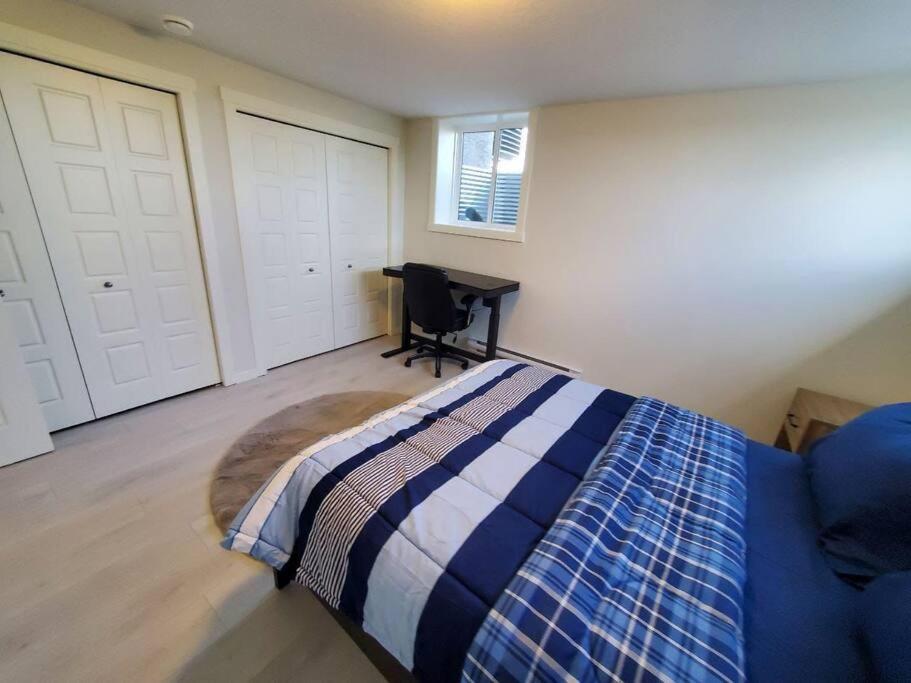 Apartamento Cozy Rockland Park Unit+Parking YYC Exterior foto