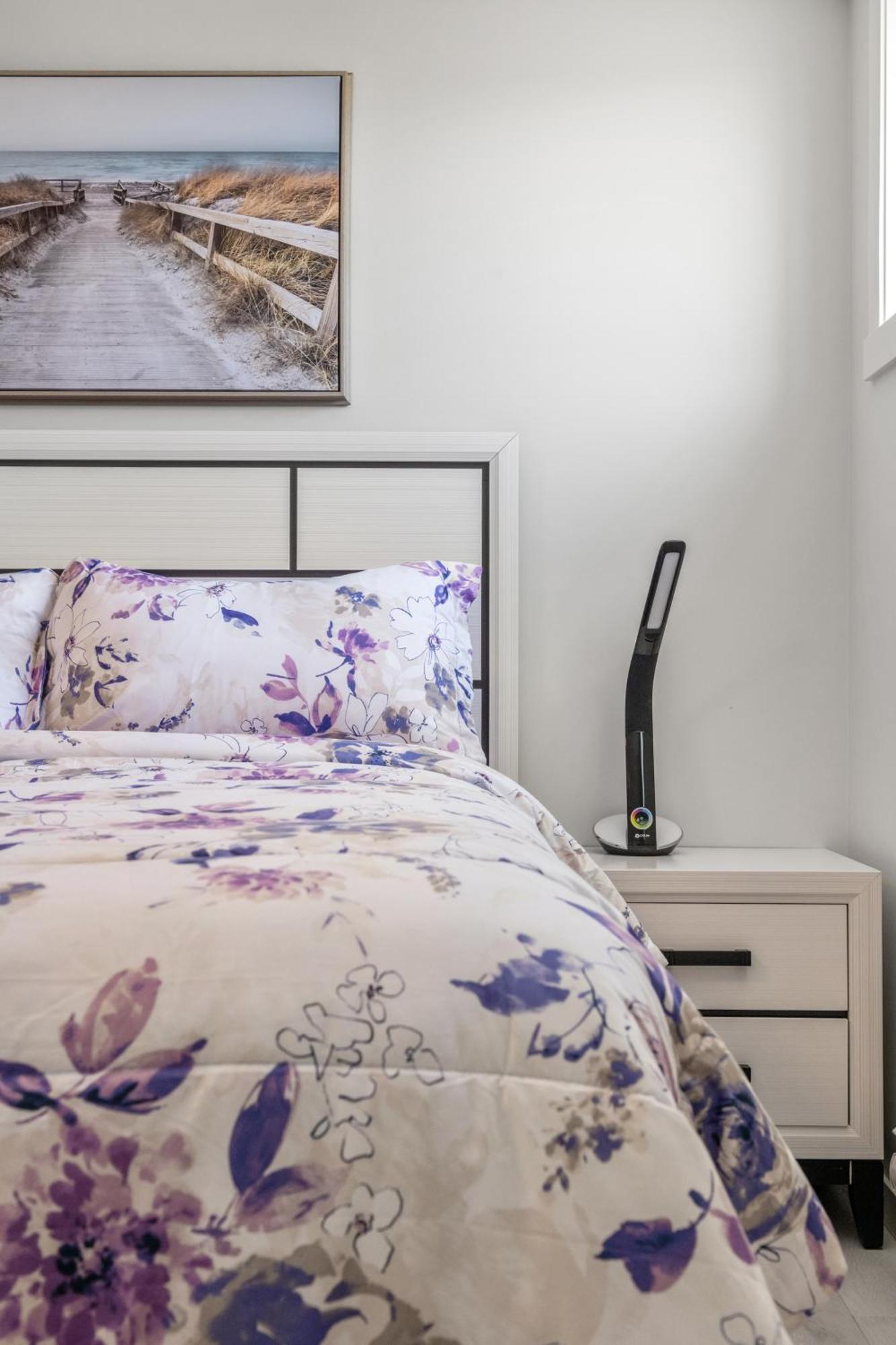 Apartamento Cozy Rockland Park Unit+Parking YYC Exterior foto