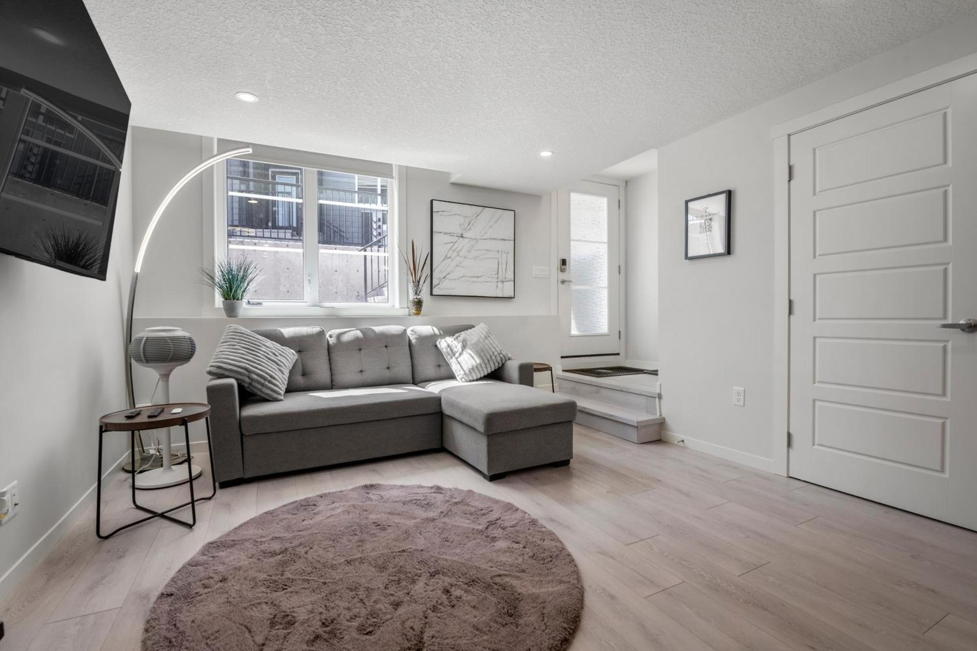Apartamento Cozy Rockland Park Unit+Parking YYC Exterior foto
