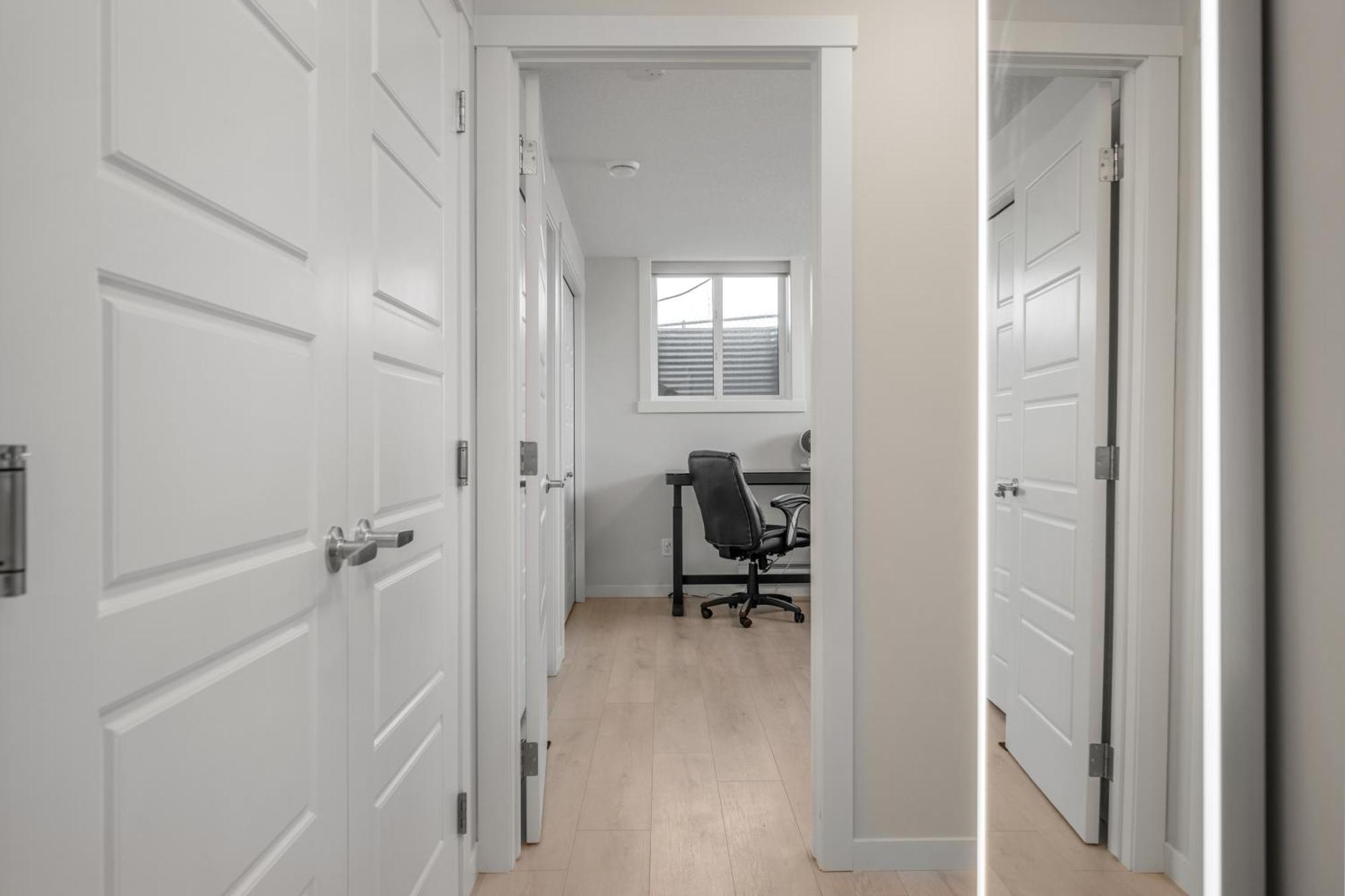 Apartamento Cozy Rockland Park Unit+Parking YYC Exterior foto